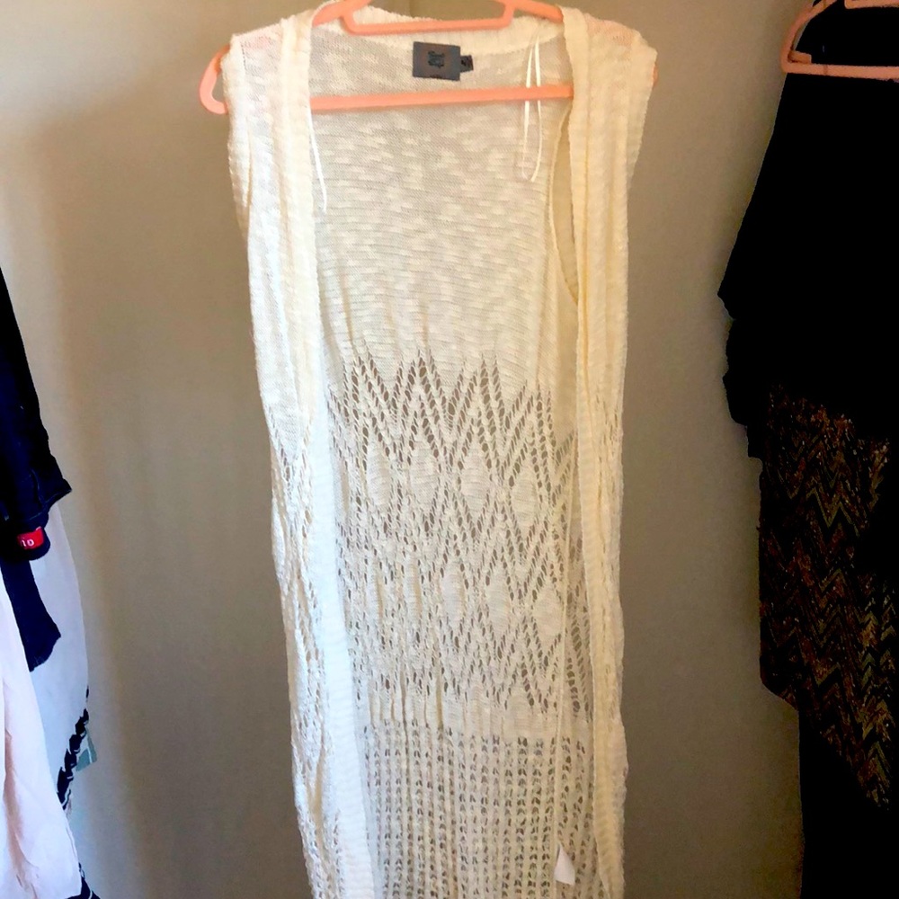 Floor Length Shawl. Size L.